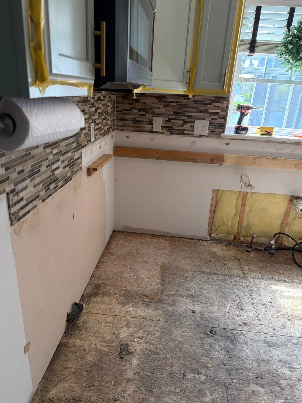 Containment setup for mold remediation in Heritage Park home